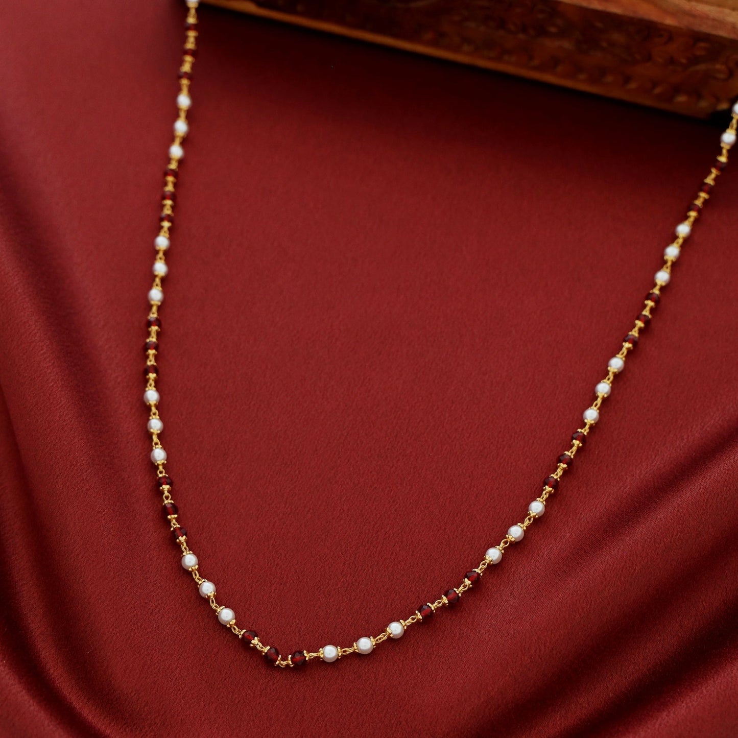 Pearl Beaded Neckpiece