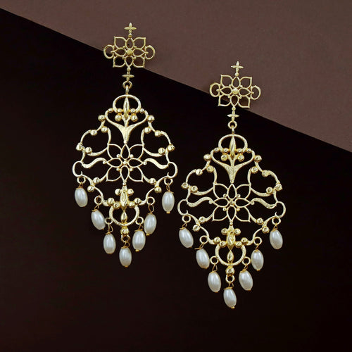 Golden Filigree Rice Pearl Earring